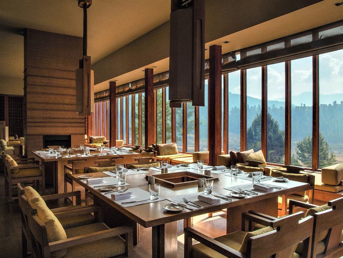 Dining room and striking views at the Amankora Gangtey in Bhutan