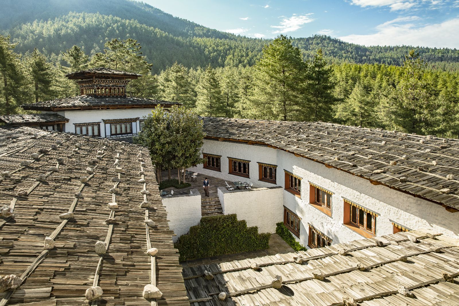 Courtyard and mountain surroundings of the COMO Uma Paro Bhutan