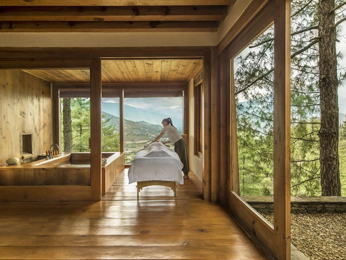 Spa and hot stone bath at the COMO Uma Paro Bhutan