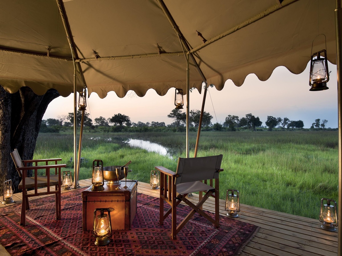 A deck at the Duba Expedition Camp