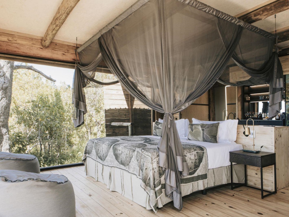 Guest suite bedroom at Vumbura Plains in the Okavango Delta in Botswana