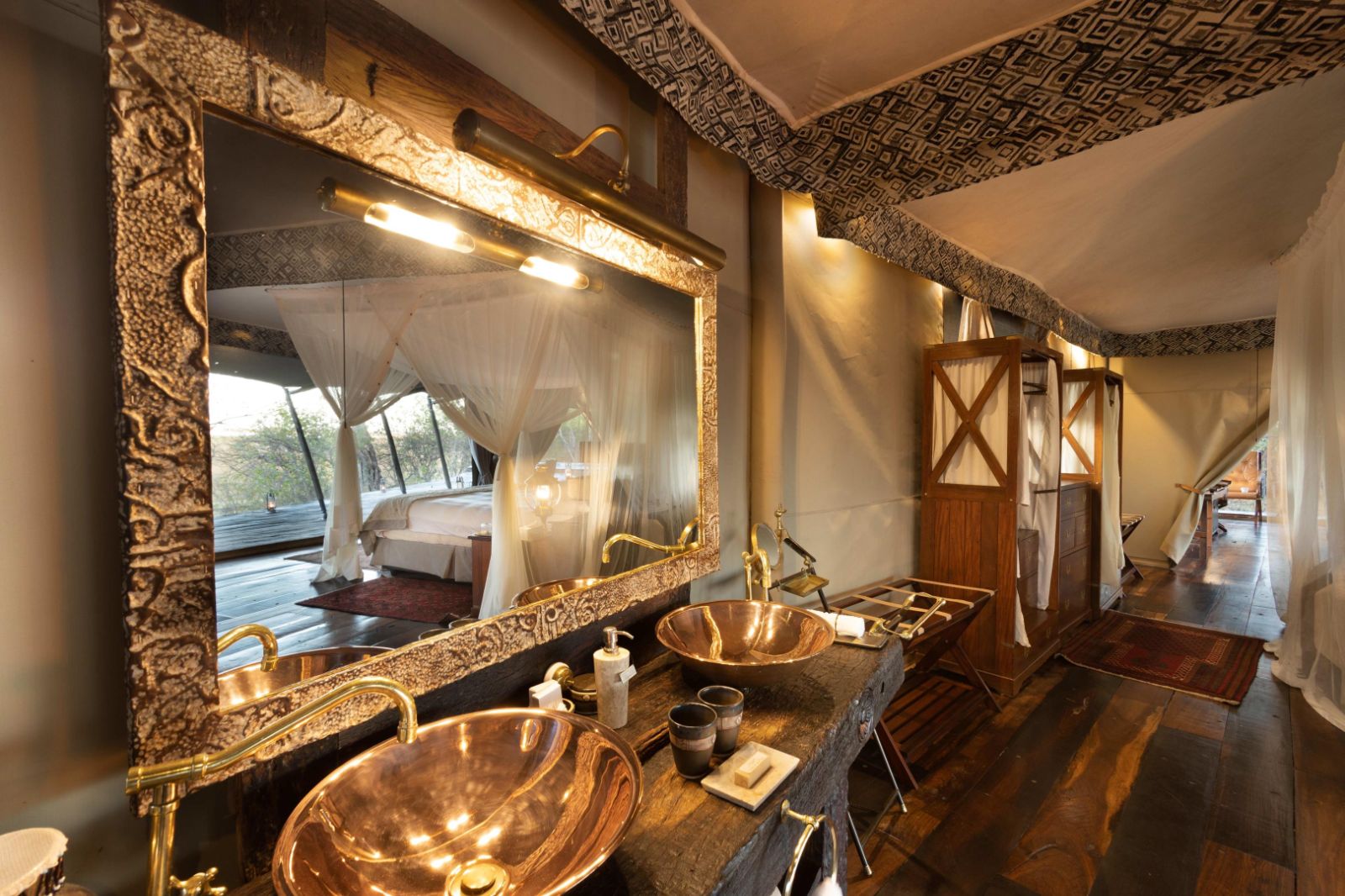 Guest suite bathroom at Zafara Camp in Botswana's Selinda Reserve