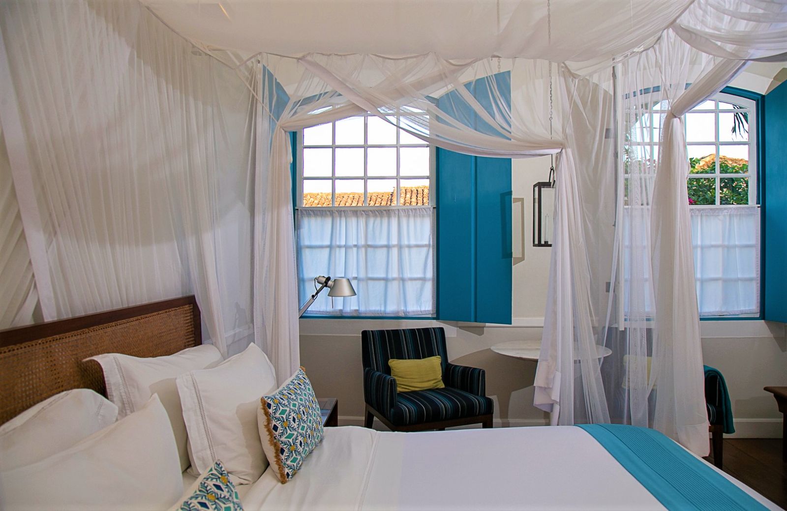 Turquoise guest suite at Casa Turquesa in Paraty in Brazil