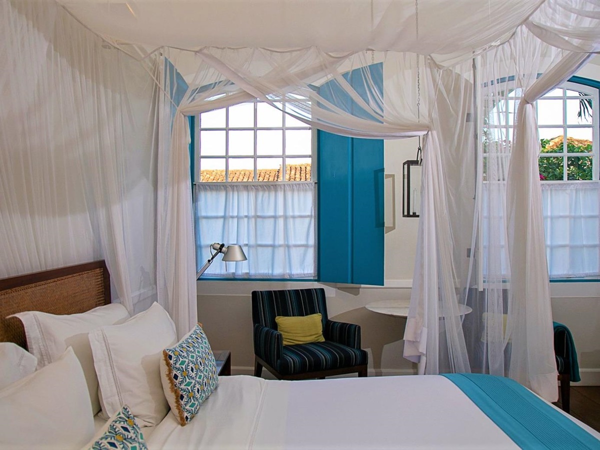 Turquoise guest suite at Casa Turquesa in Paraty in Brazil