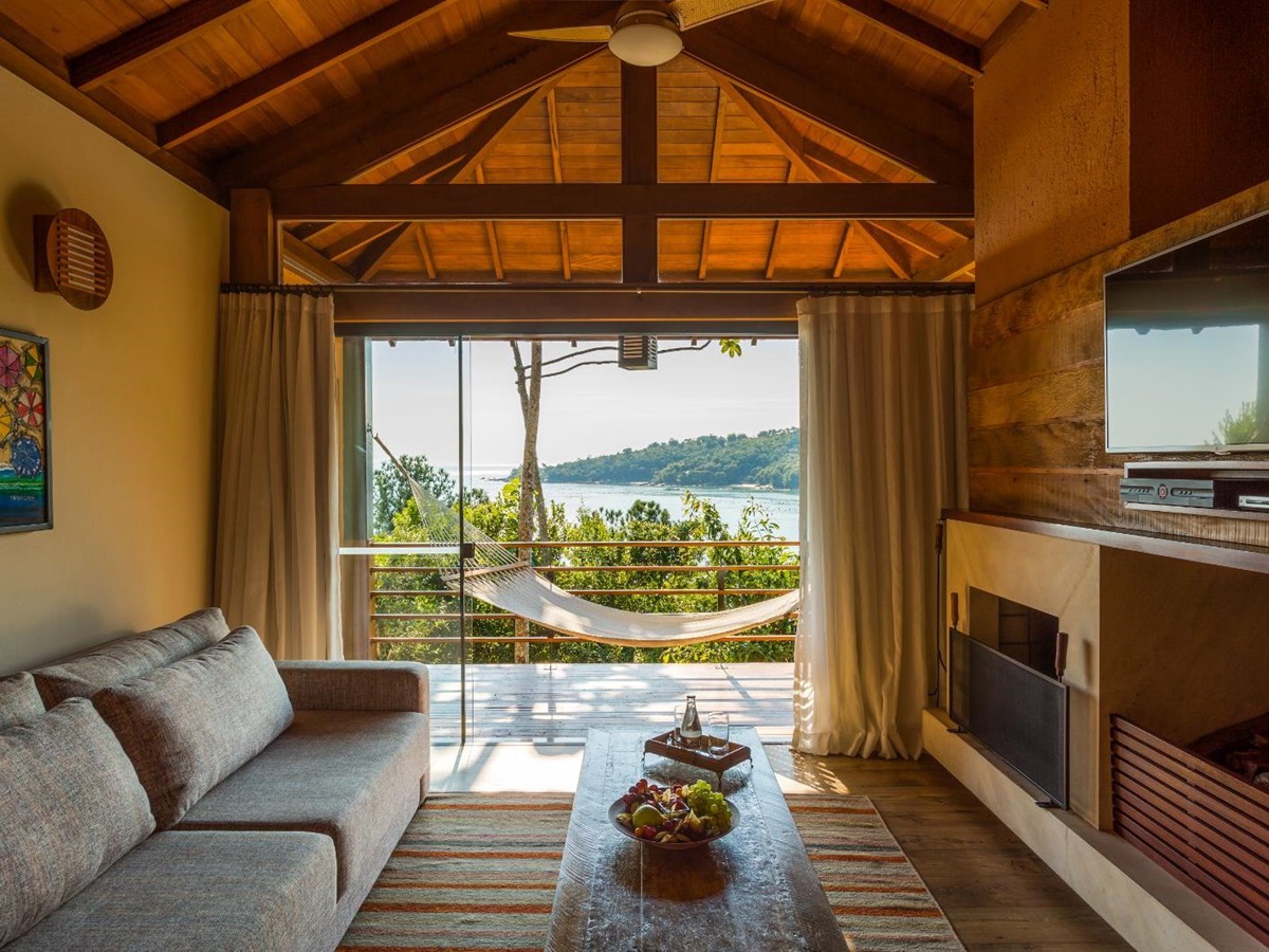 Anhatomirim guest suite lounge at Ponta Dos Ganchos Excusive Resort in Brazil
