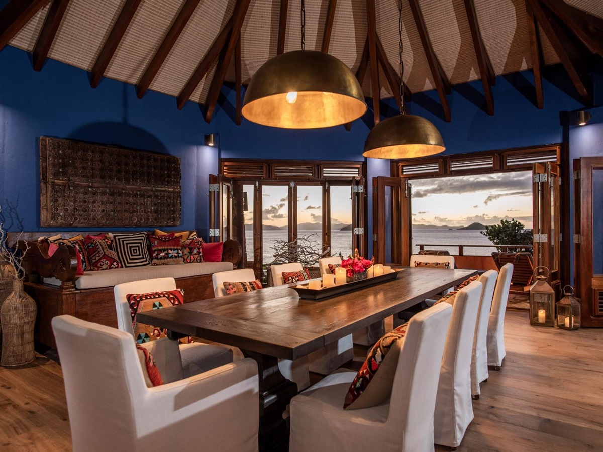 Dining room at Baraka Point