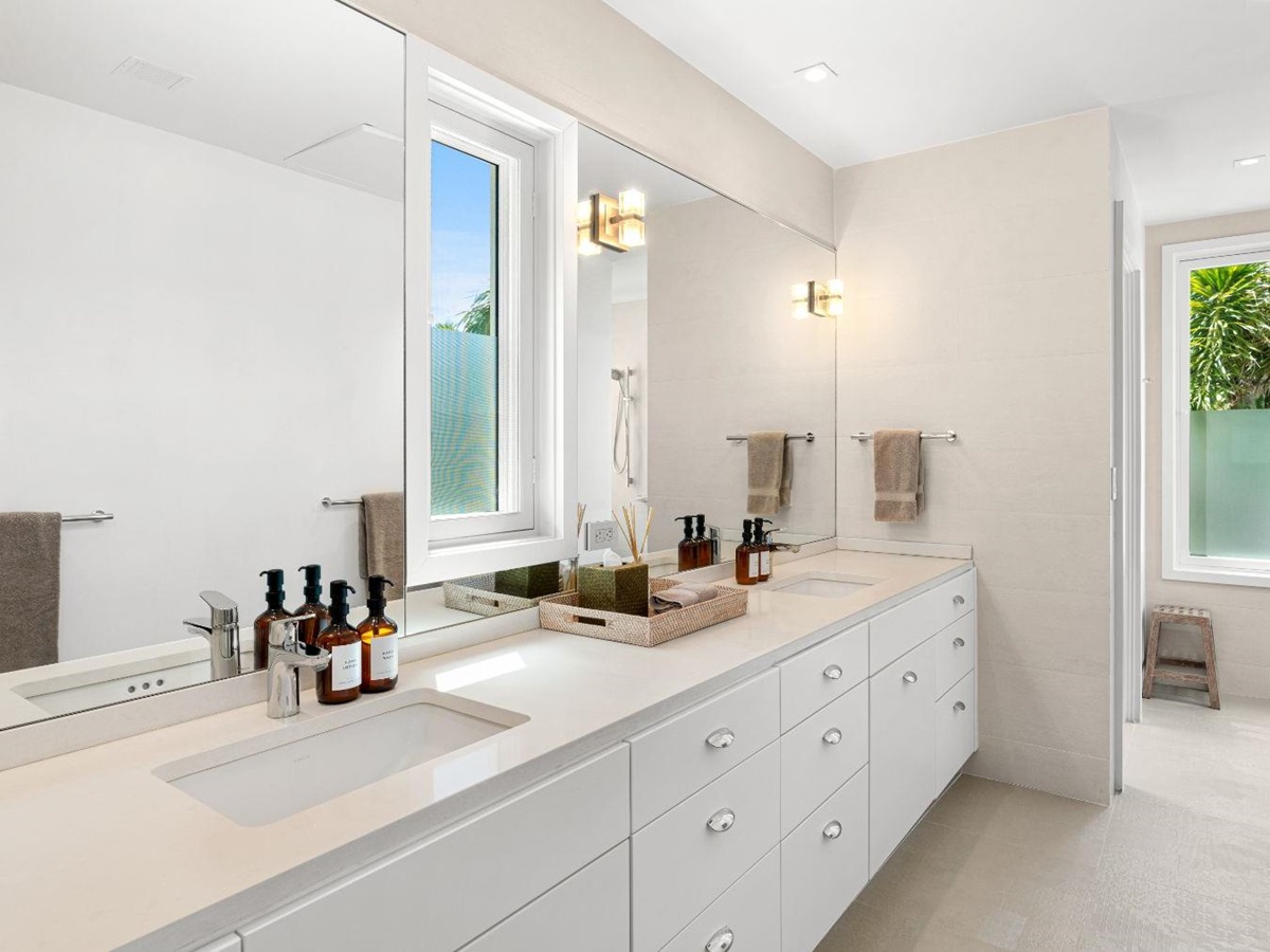 Bathroom at Nora Hazel House in the British Virgin Islands, Caribbean