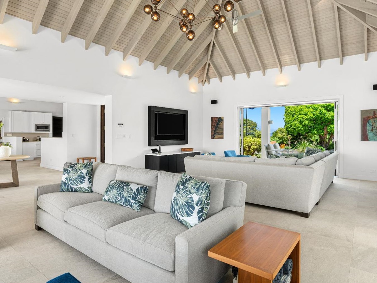 Lounge at Nora Hazel House in the British Virgin Islands, Caribbean
