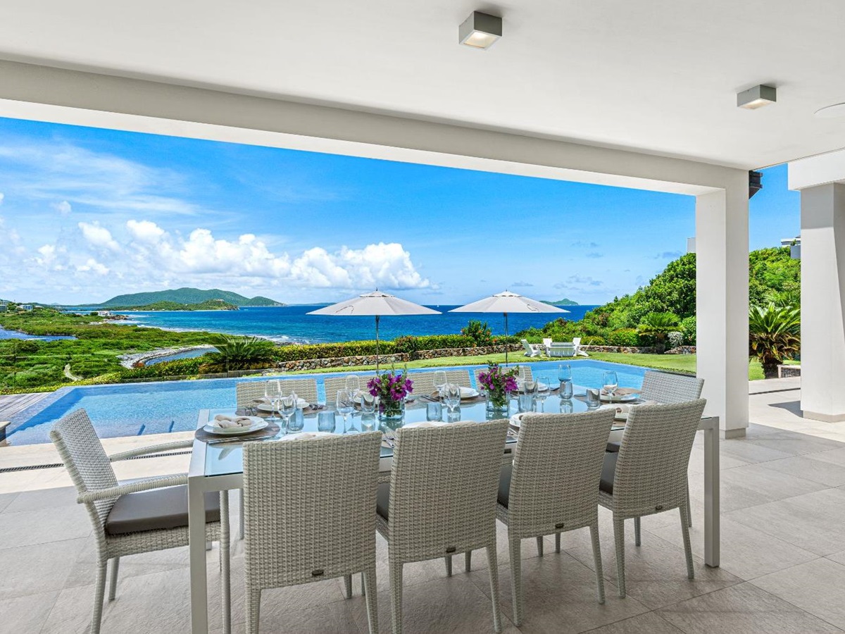 Outdoor dining at Nora Hazel House in the British Virgin Islands, Caribbean