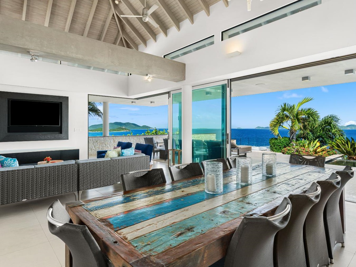Kitchen table at Osprey House in the British Virgin Islands, Caribbean