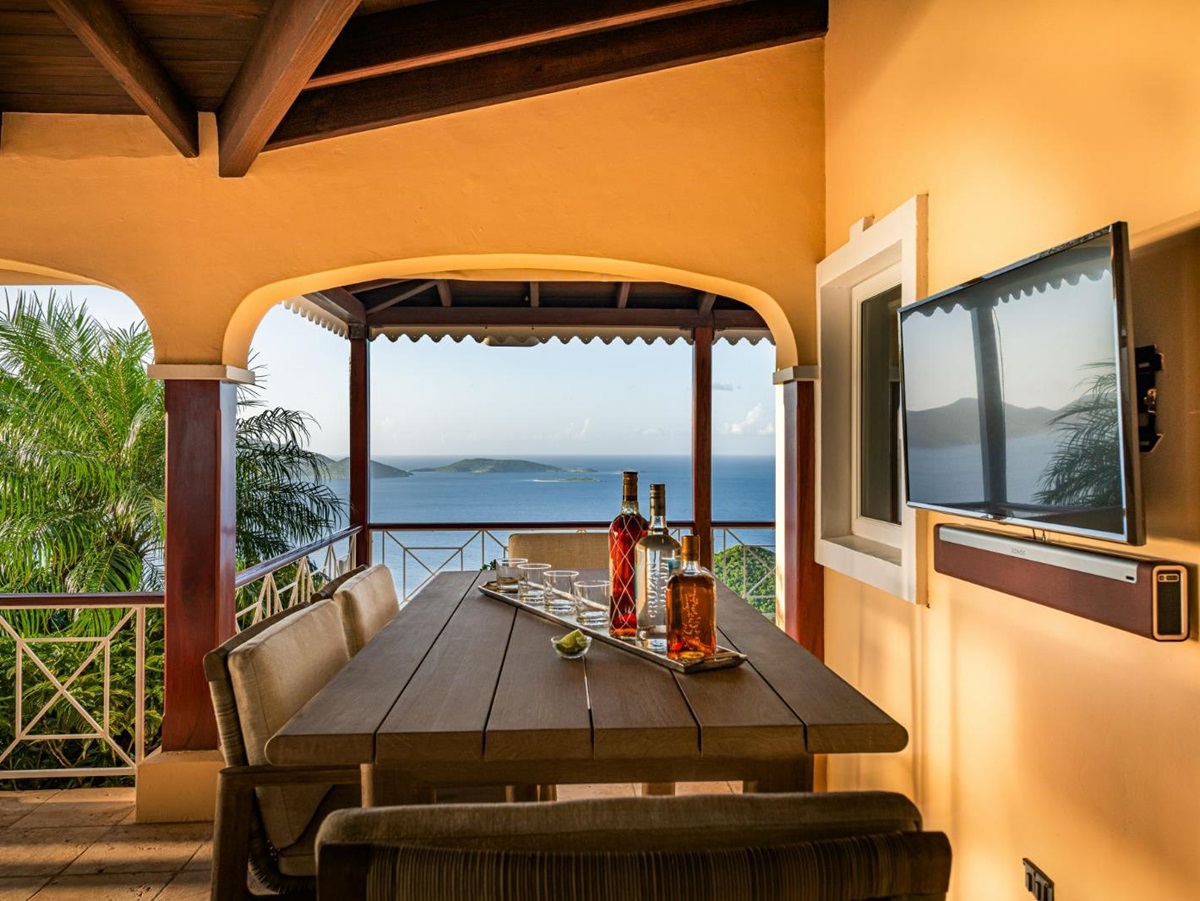 Bar at St Bernards Hill House in the British Virgin Islands