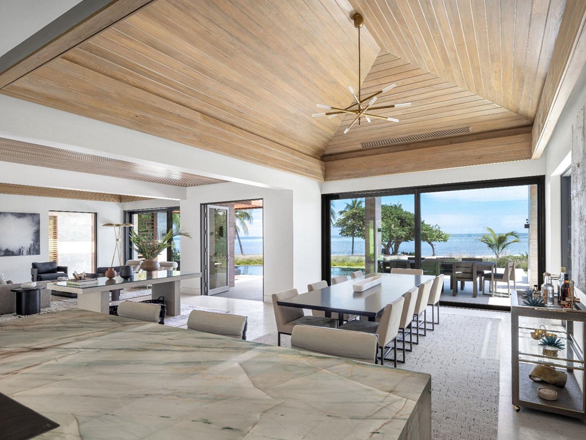 Dining table at Xela in Oil Nut Bay in the British Virgin Islands