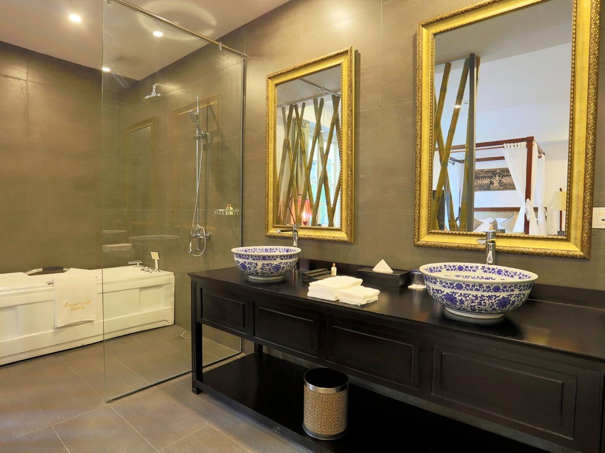 Bathroom at Palace Gate Hotel in Phnom Penh, Cambodia