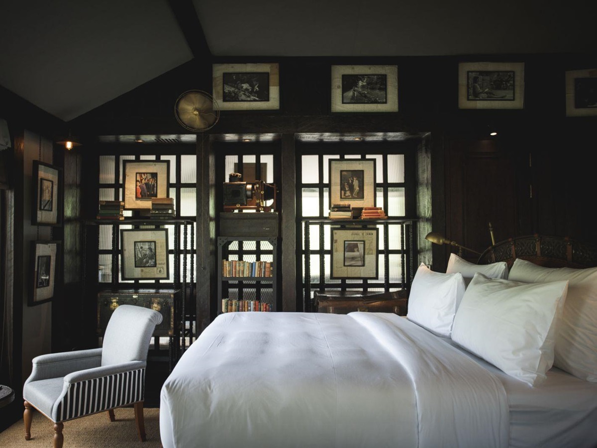 Bedroom at Luxury resort Shinta Mani Wild