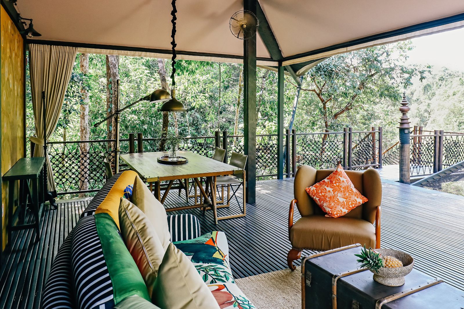 Outdoor terrace at Luxury resort Shinta Mani Wild 