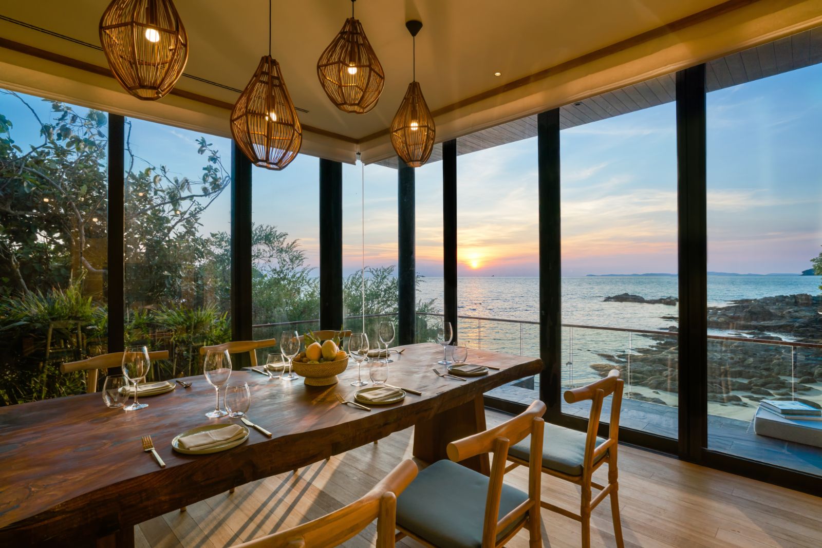 Dining table with sea view in The Beach Retreat at Luxury Resort Six Senses Krabey