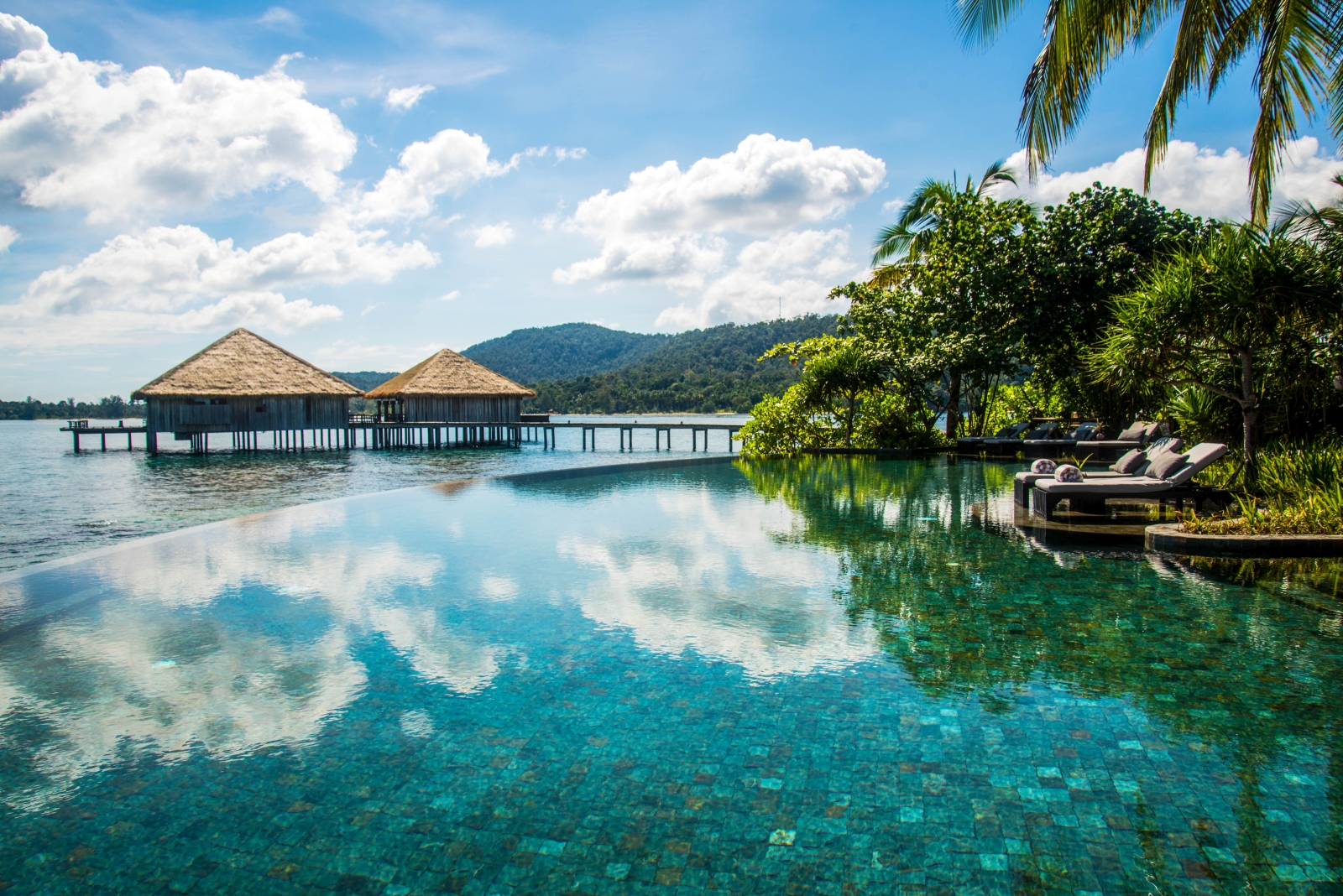 Infinity pool at Song Saa Island in Cambodia