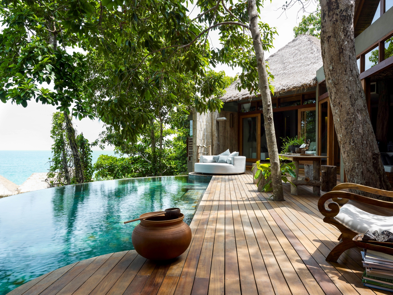 Decking and infinity pool in jungle villa at Song Saa