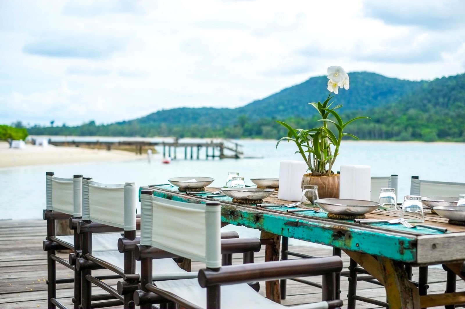 Outside diningset up at luxury resort Song Saa