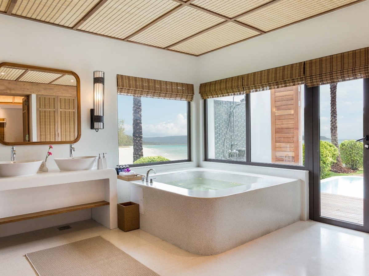 Bathtub at the Royal Sands Resort in Koh Rong, Cambodia