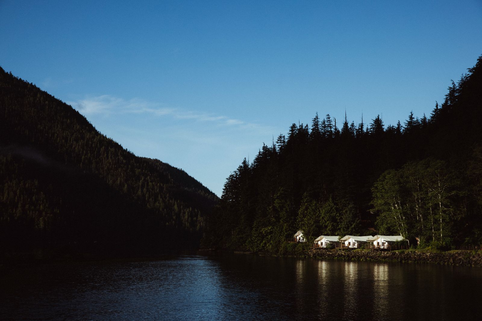 Exterior and lake view of Clayoquot Wilderness Resort in Vancouver, Canada