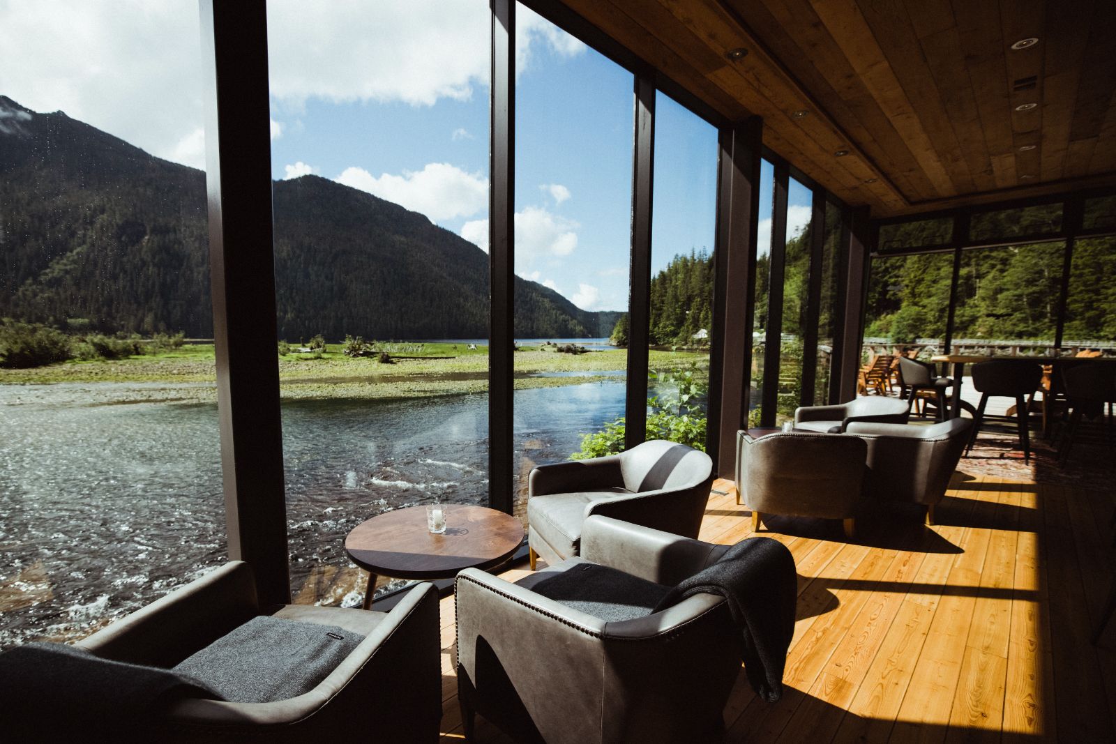 Ivanhoe lounge at Clayoquot Wilderness Resort in Vancouver, Canada