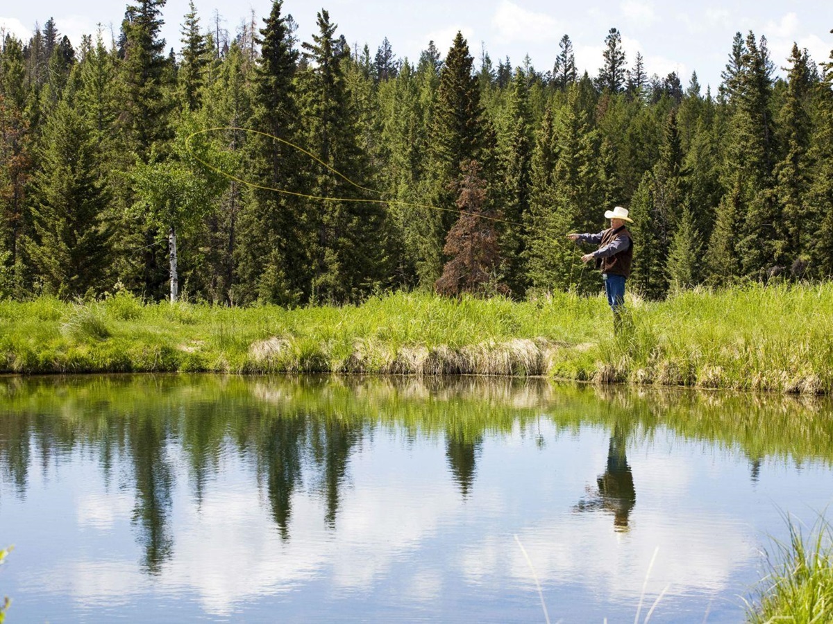 Fly fishing at luxury ranch Echo Valley