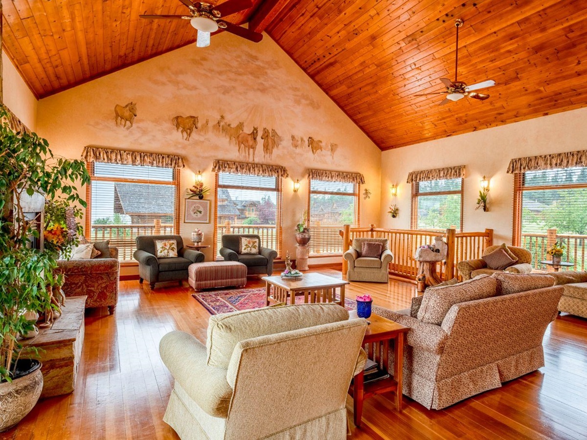 Spa Lounge at luxury ranch Echo Valley