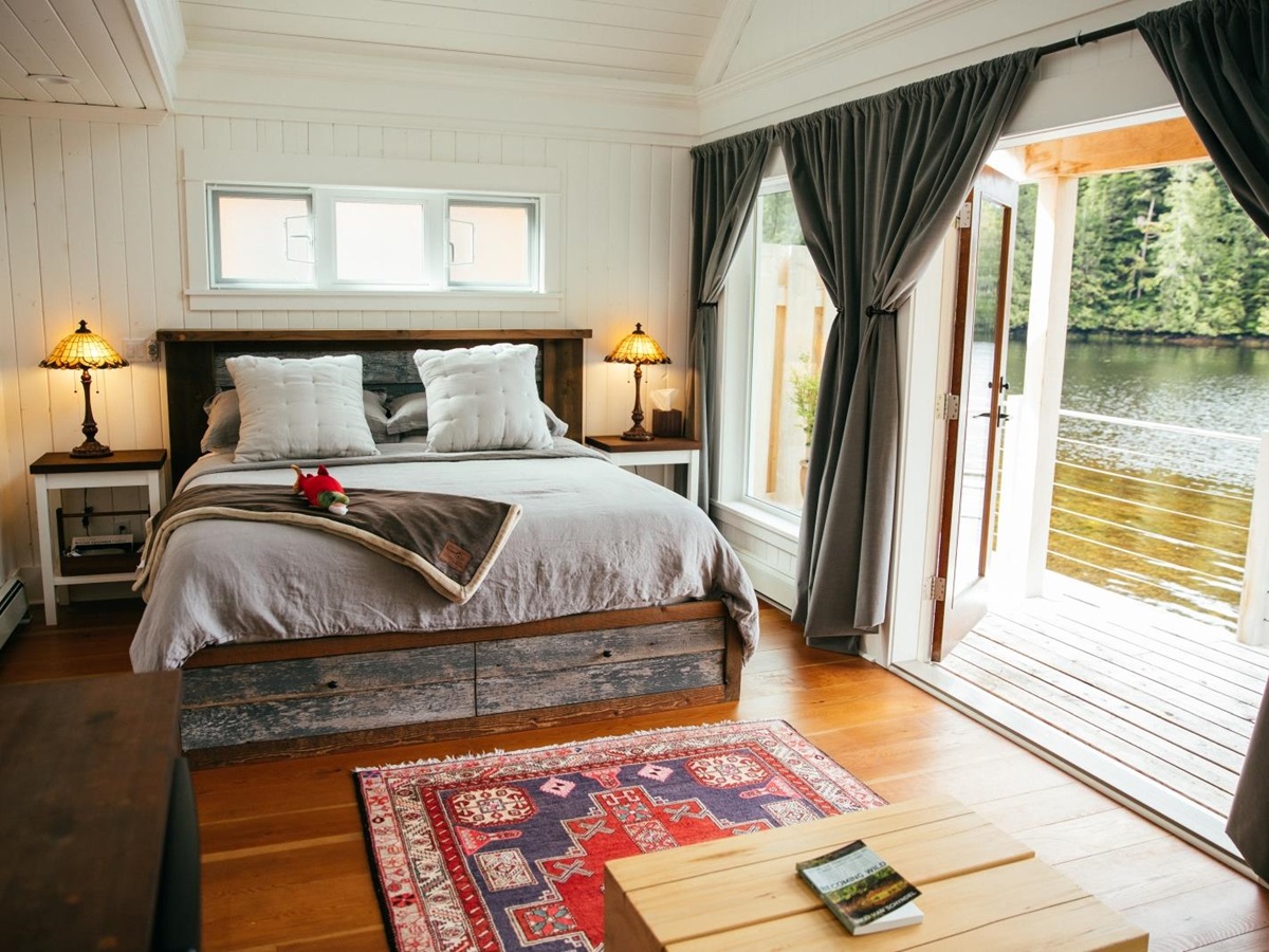 Master bedroom with view of the lake