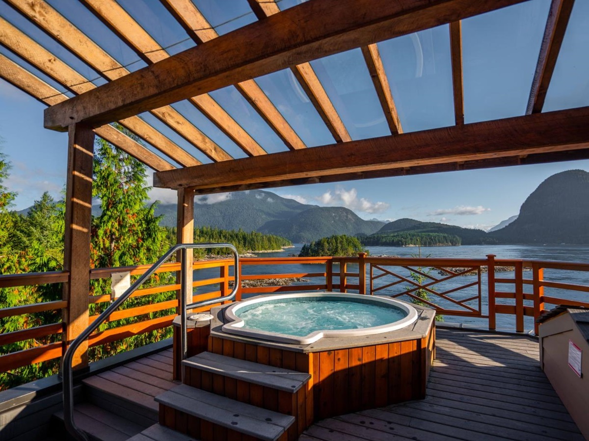 Hot tub on the deck at Sonora Resort in Canada's British Columbia