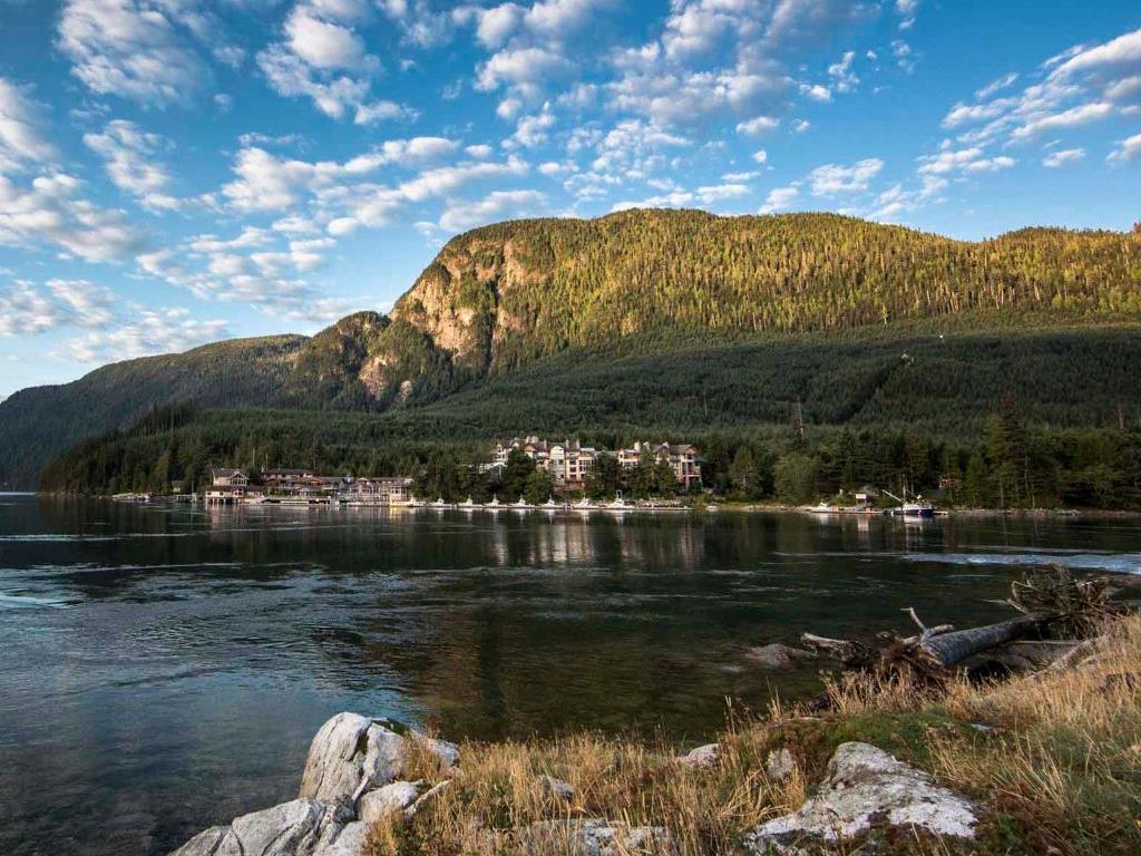 Lake view of Sonora Resort in Canada's British Columbia