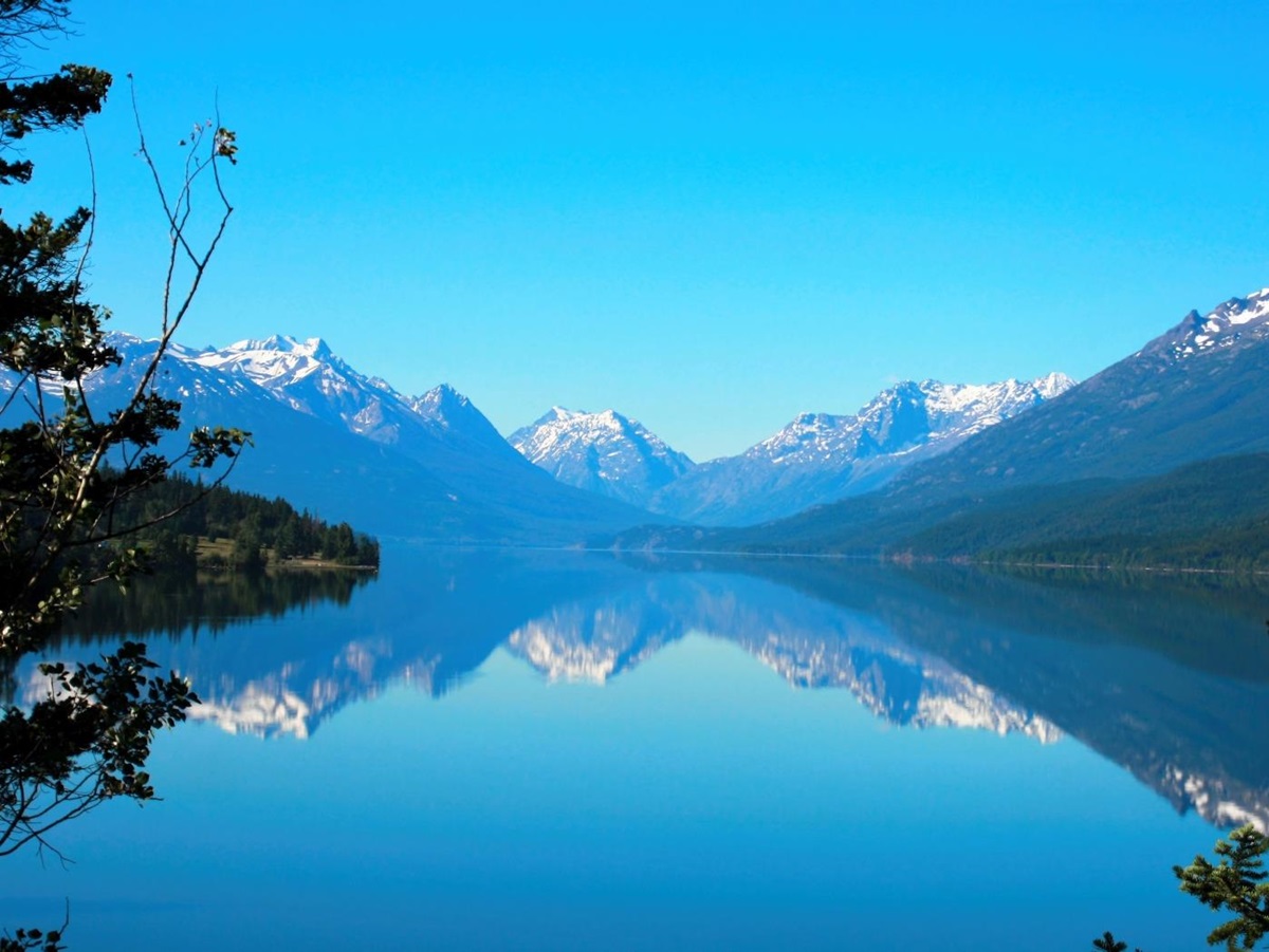 View across a lake to a range of mountains