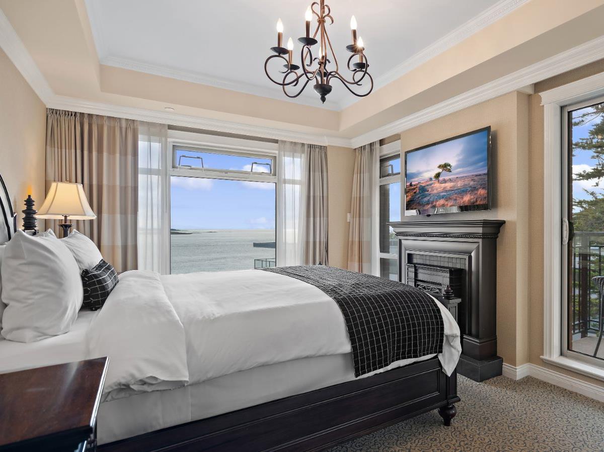 Guest suite at The Oak Bay Beach Hotel on Vancouver Island in Canada
