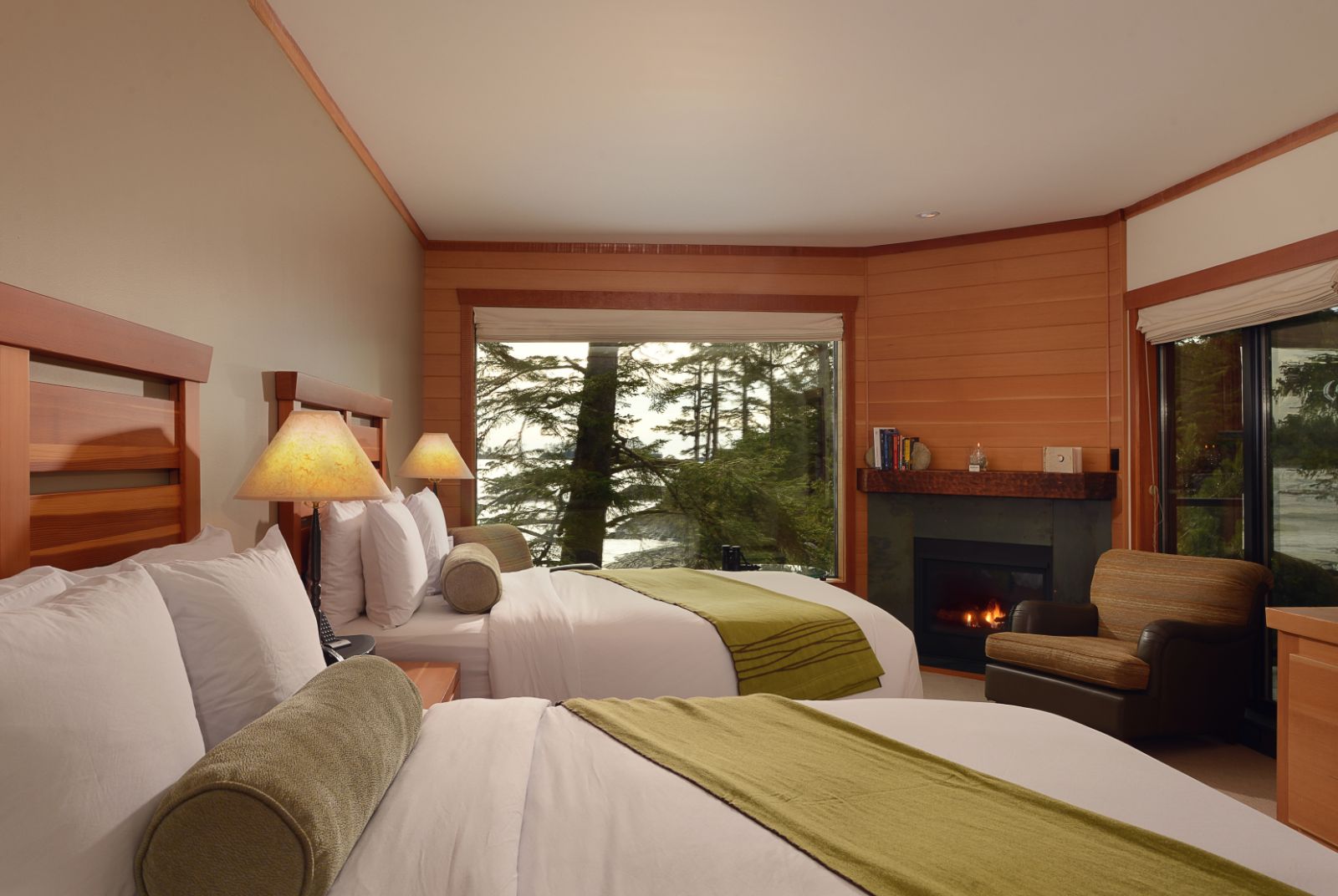 Twin bed gust suite at Wickaninnish Inn in Canada