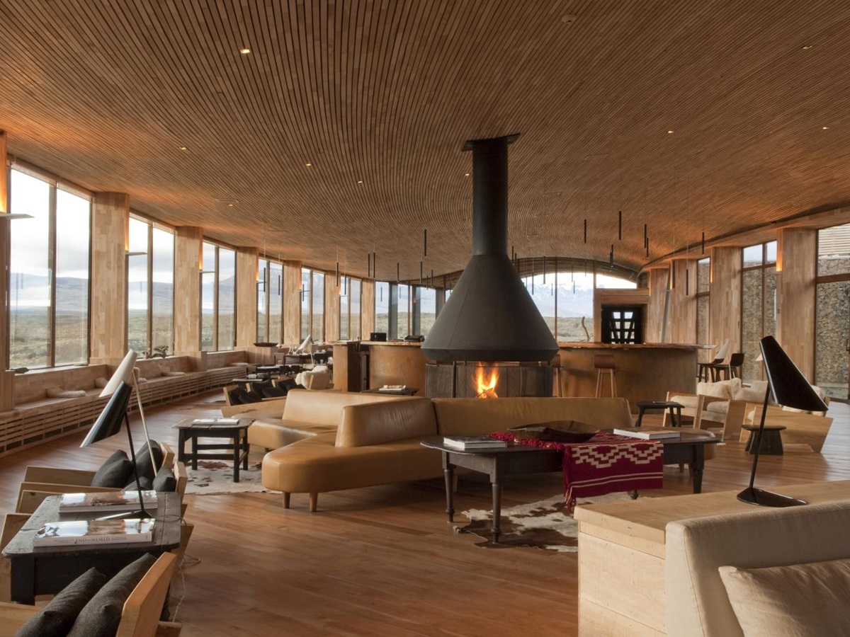 cosy lounge with fire place