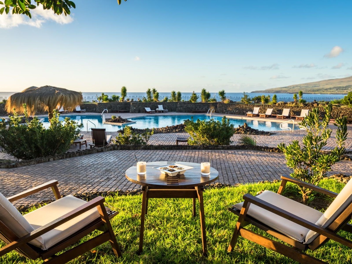 Cocktails by the pool at Nayara Hangaroa hotel on Easter Island