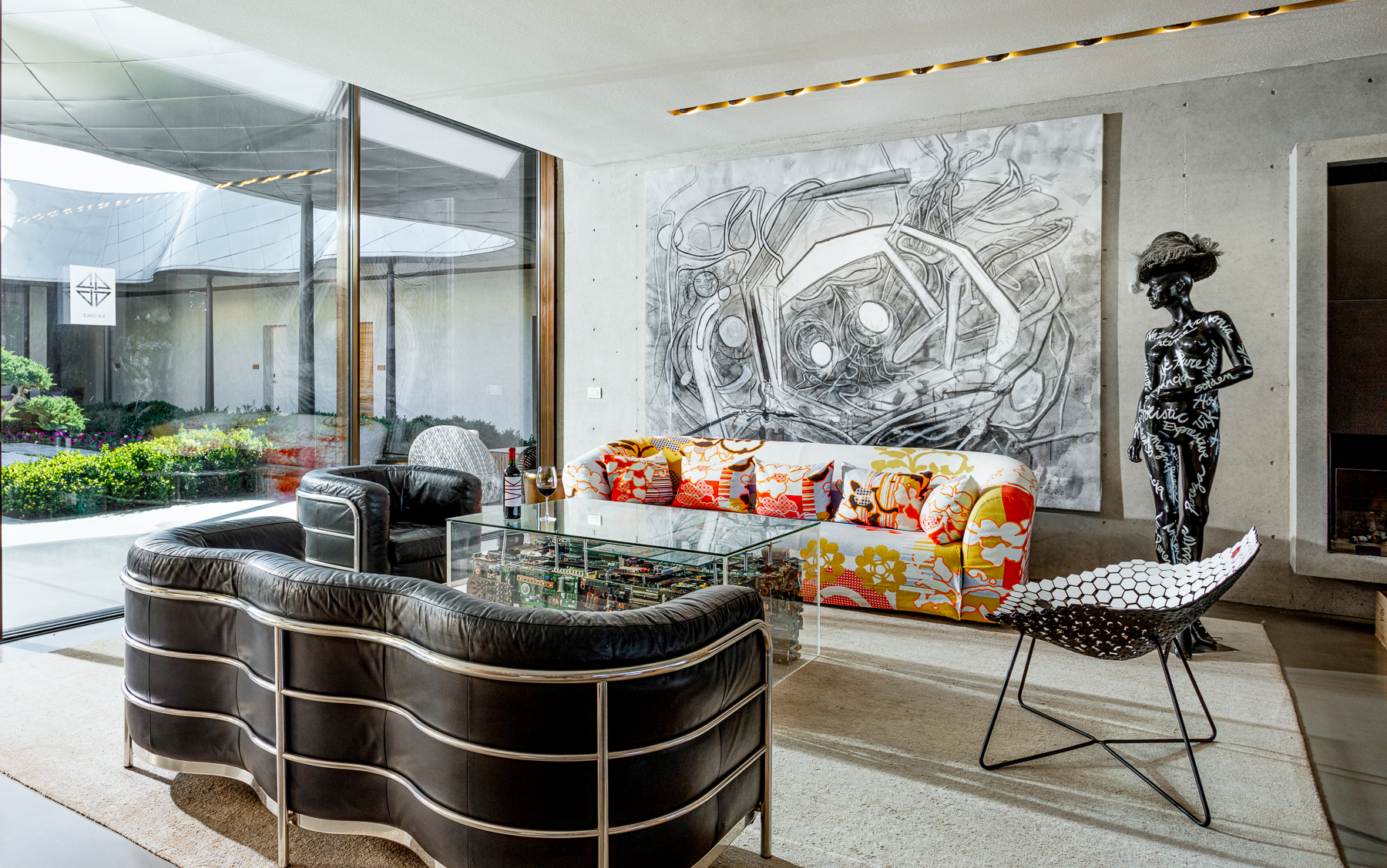 Editar Suite lounge at Hotel VIK in Chile