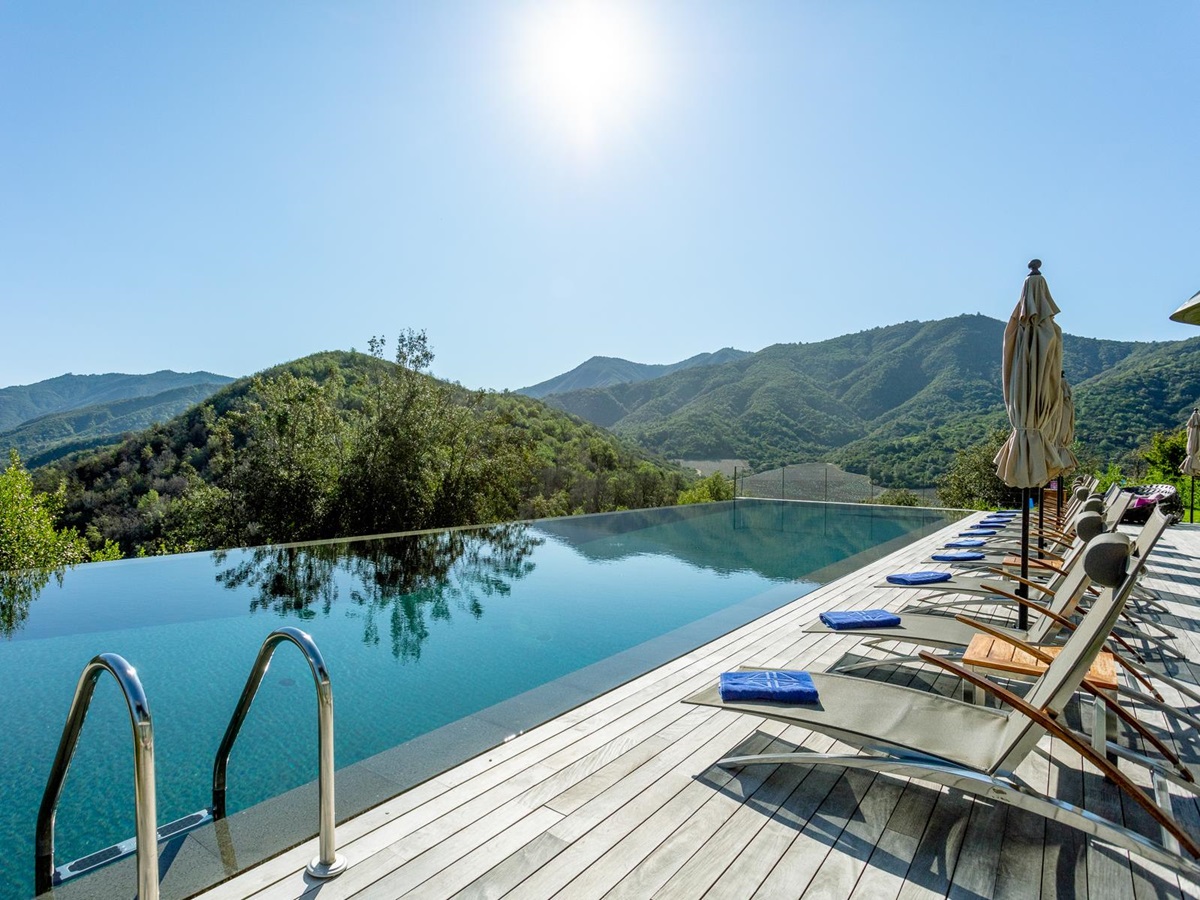 Swimming pool at Hotel VIK in Chile