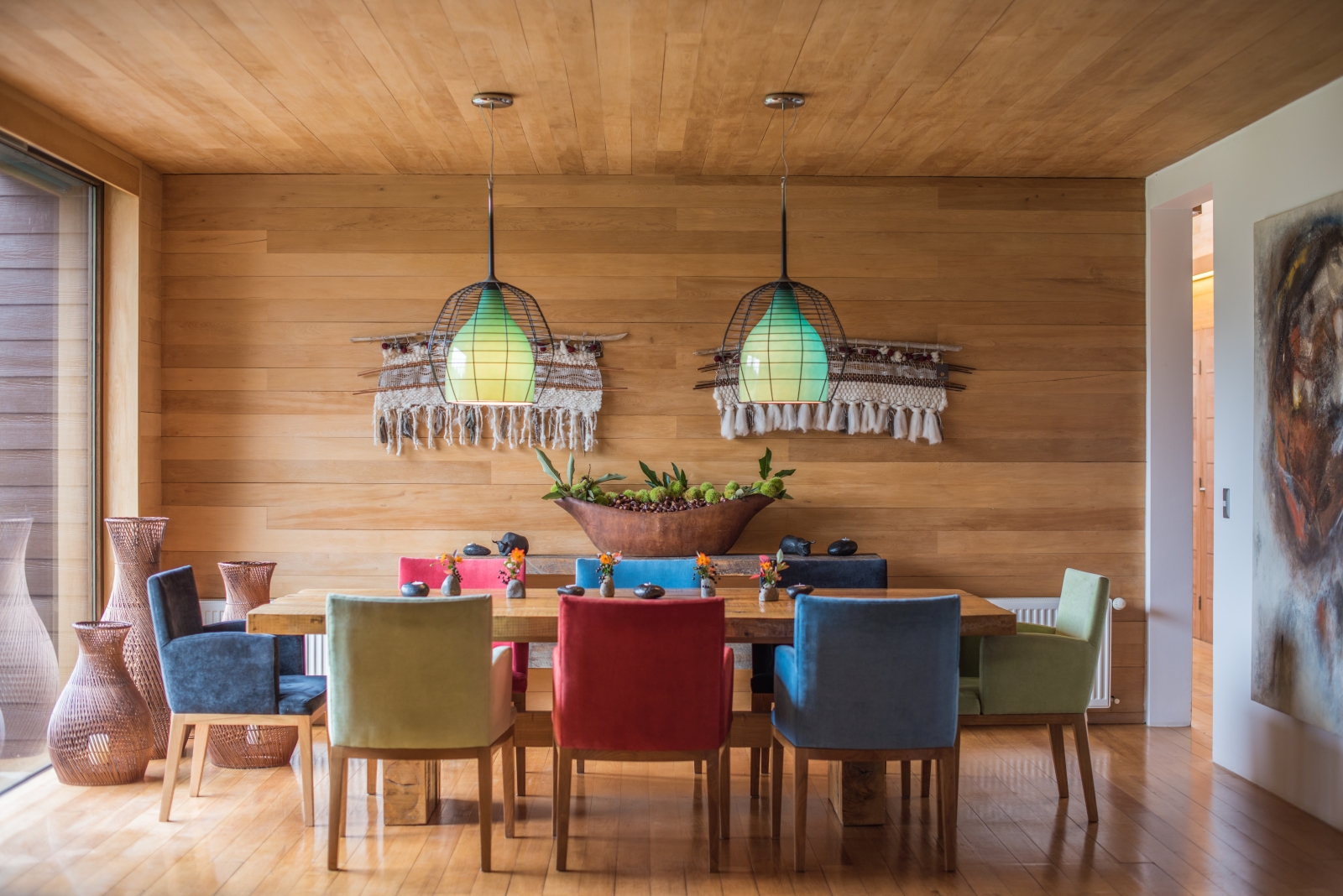 quaint dining room at Vira Vira