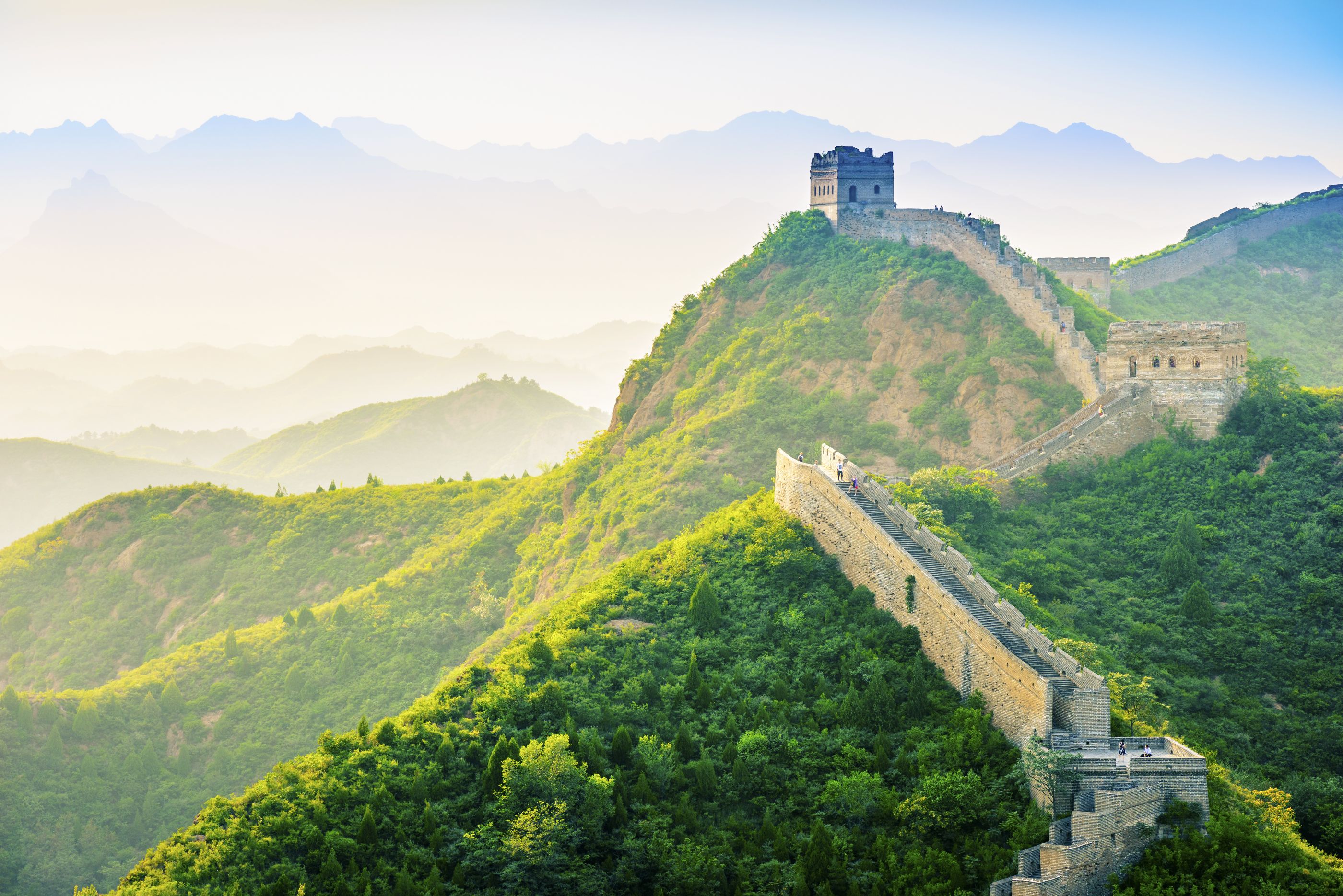 登山必来，一览众山，五岳独尊尽在泰山！