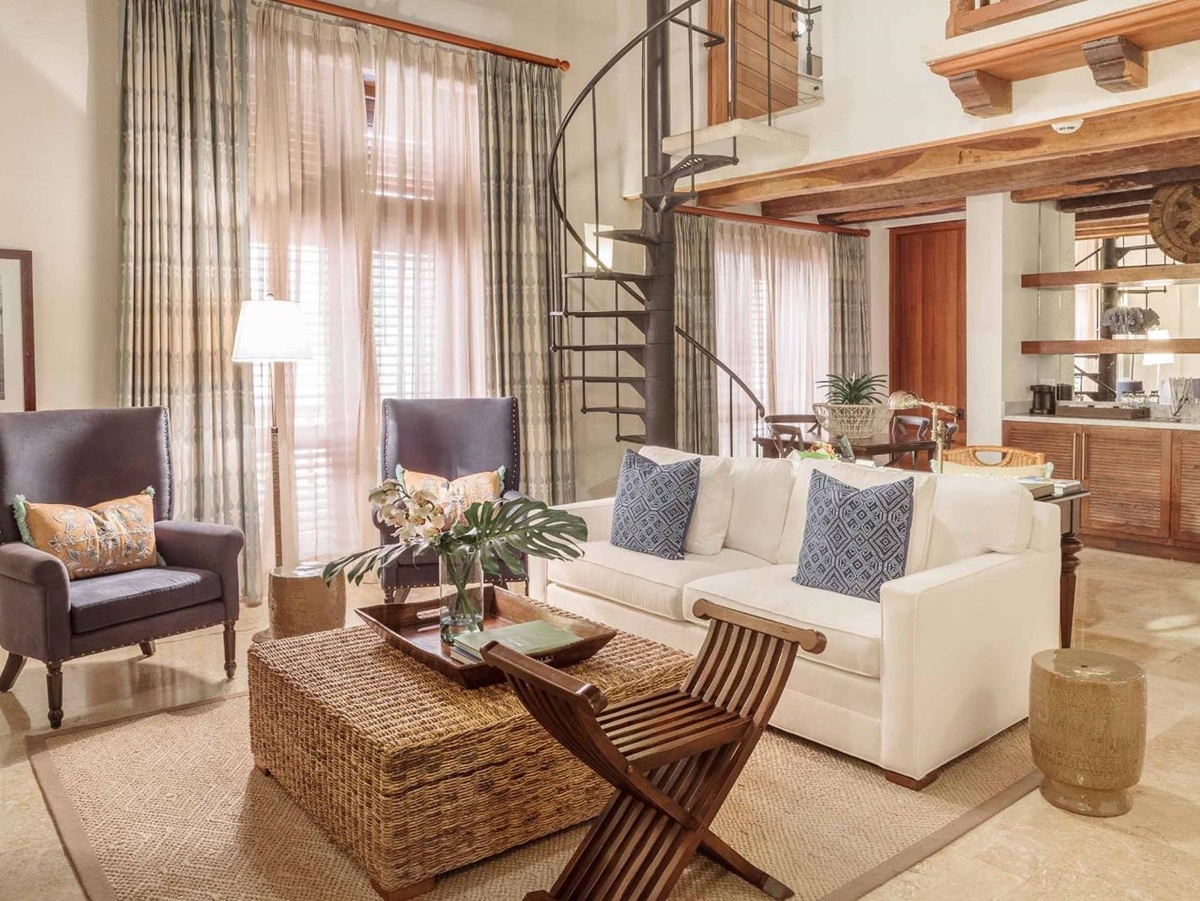 Prestige guest suite lounge area at Casa San Agustin in Cartagena, Colombia