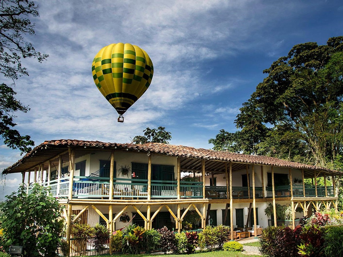 Hot air balloon over Hacienda Bambusa in Colombia's coffee region