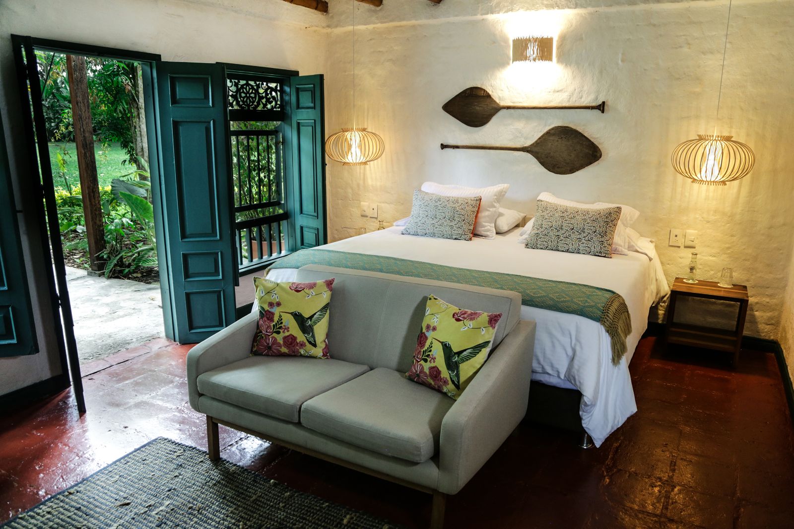 Alcaravan guest suite at Hacienda Bambusa in Colombia's coffee region