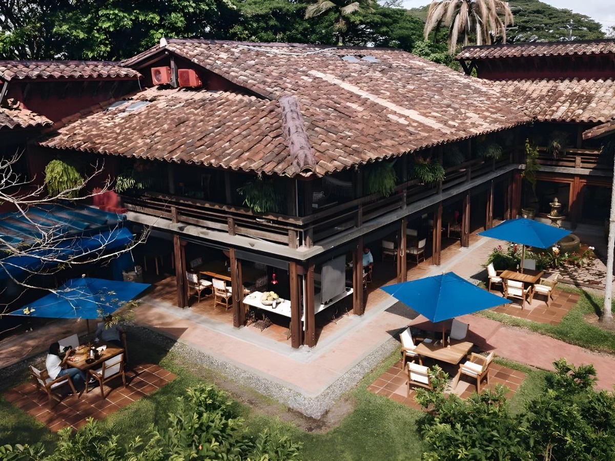 Aerial exterior view of Hotel Boutique Sazagua in the coffee region of Colombia