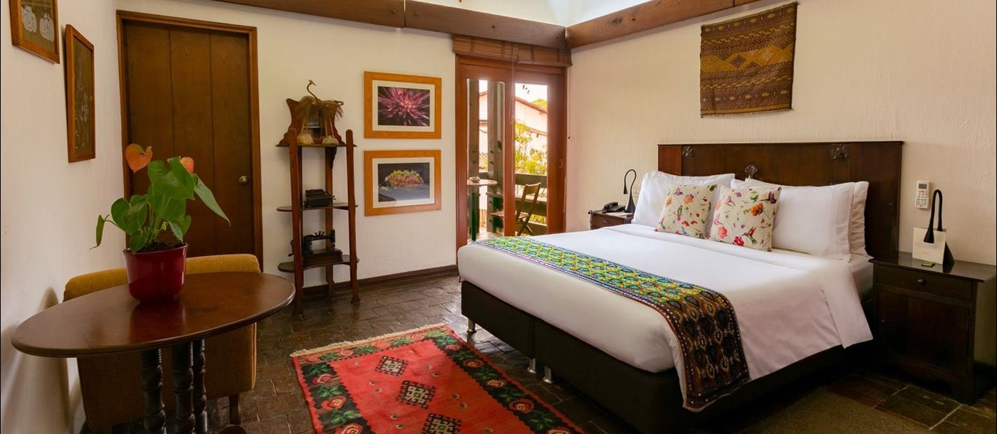 Double bed guest suite at Hotel Boutique Sazagua in Colombia's coffee region