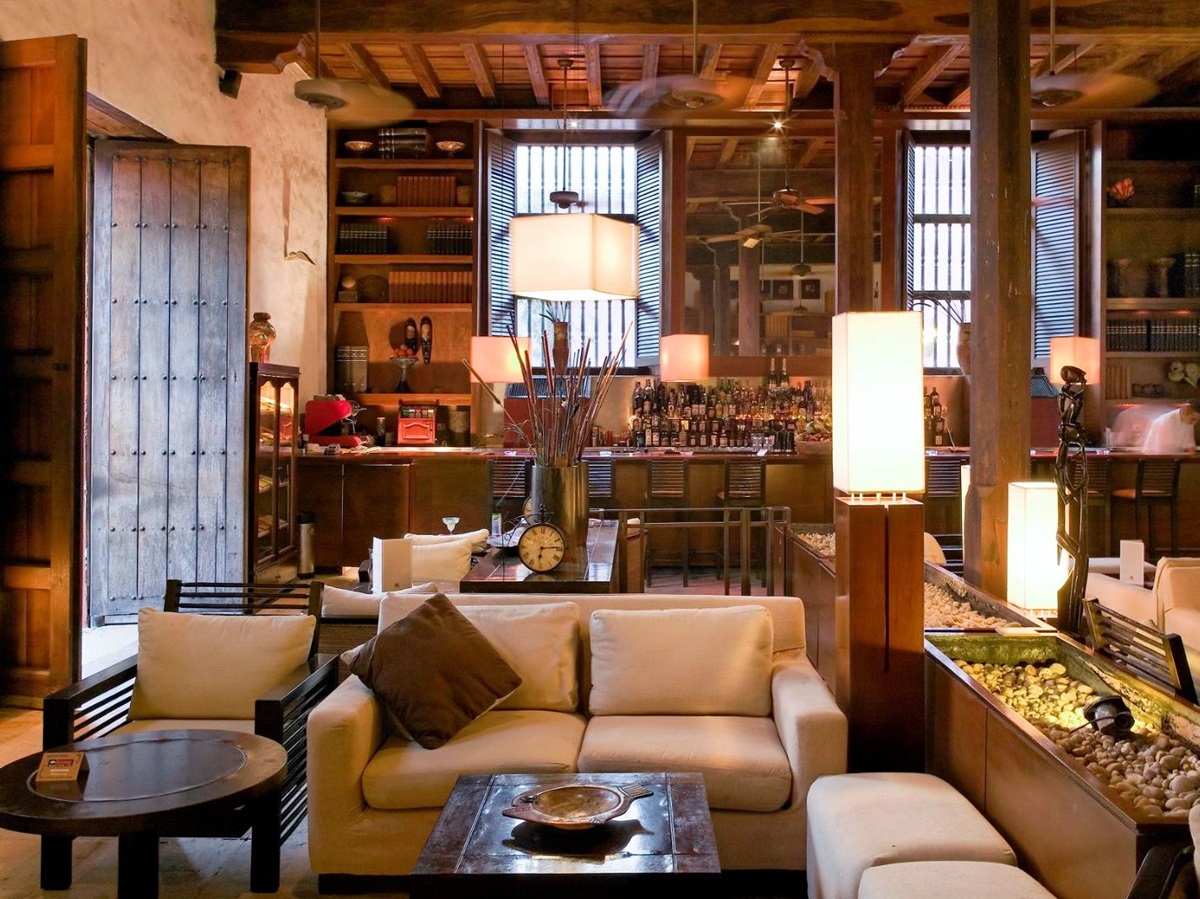Bar and lounge at Sofitel Legend Santa Clara in Cartagena, Colombia