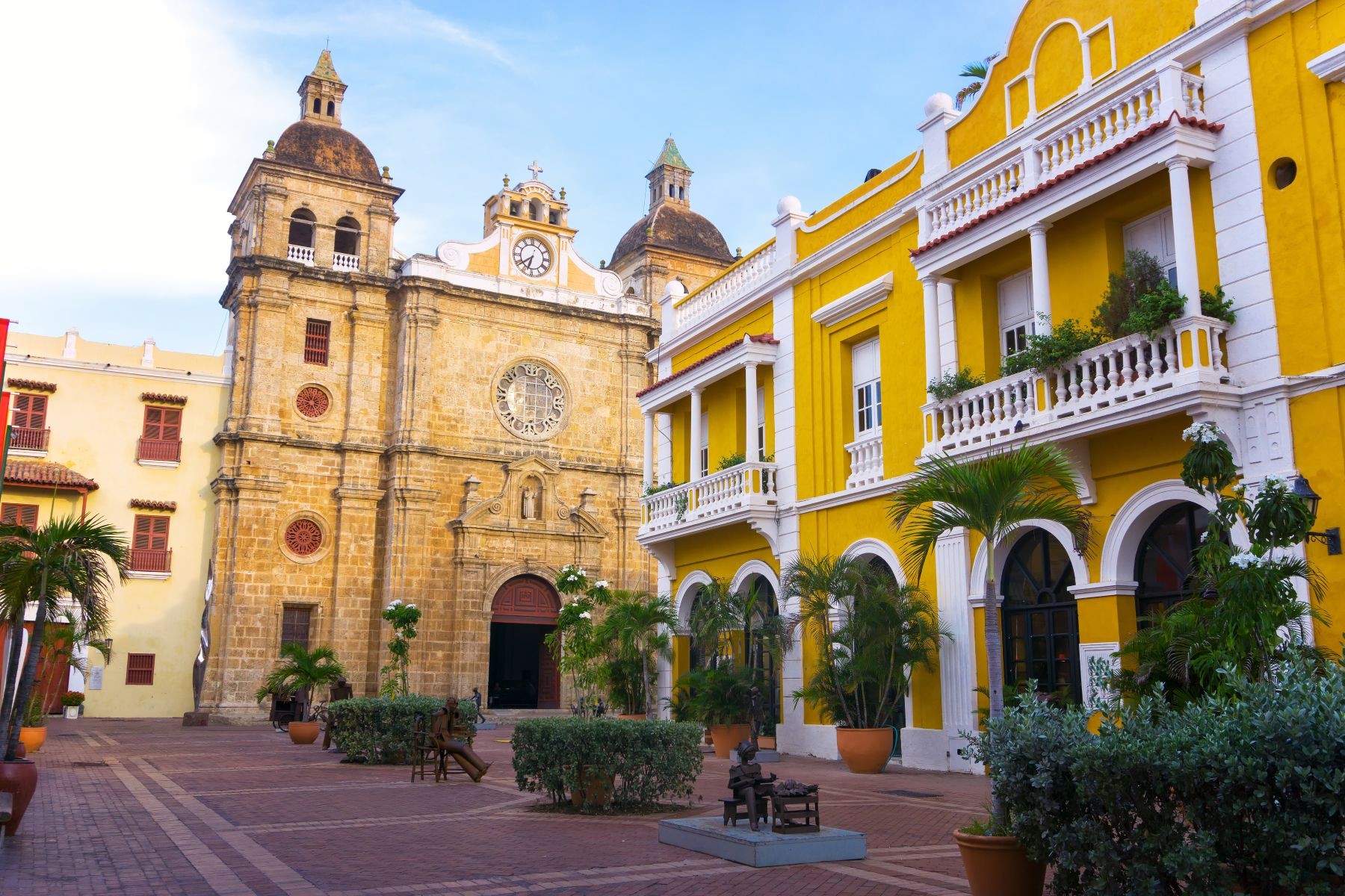 Placa of Cartagena with colourful buildings