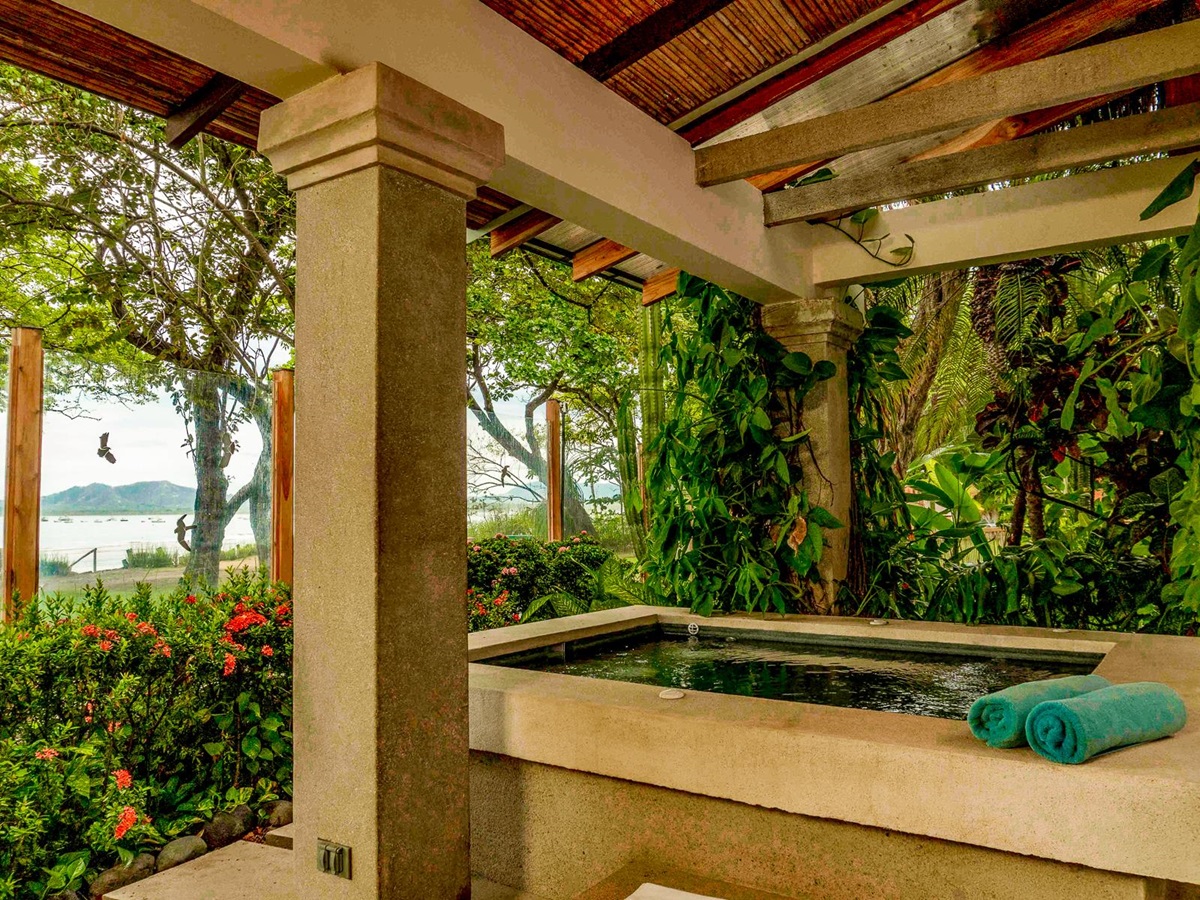Private pool on the terrace of a bungalow at Capitan Suizo in Tamarindo