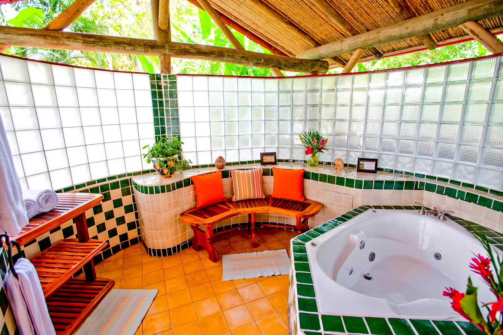 Ranchito bathroom at FInca Rosa Blanca
