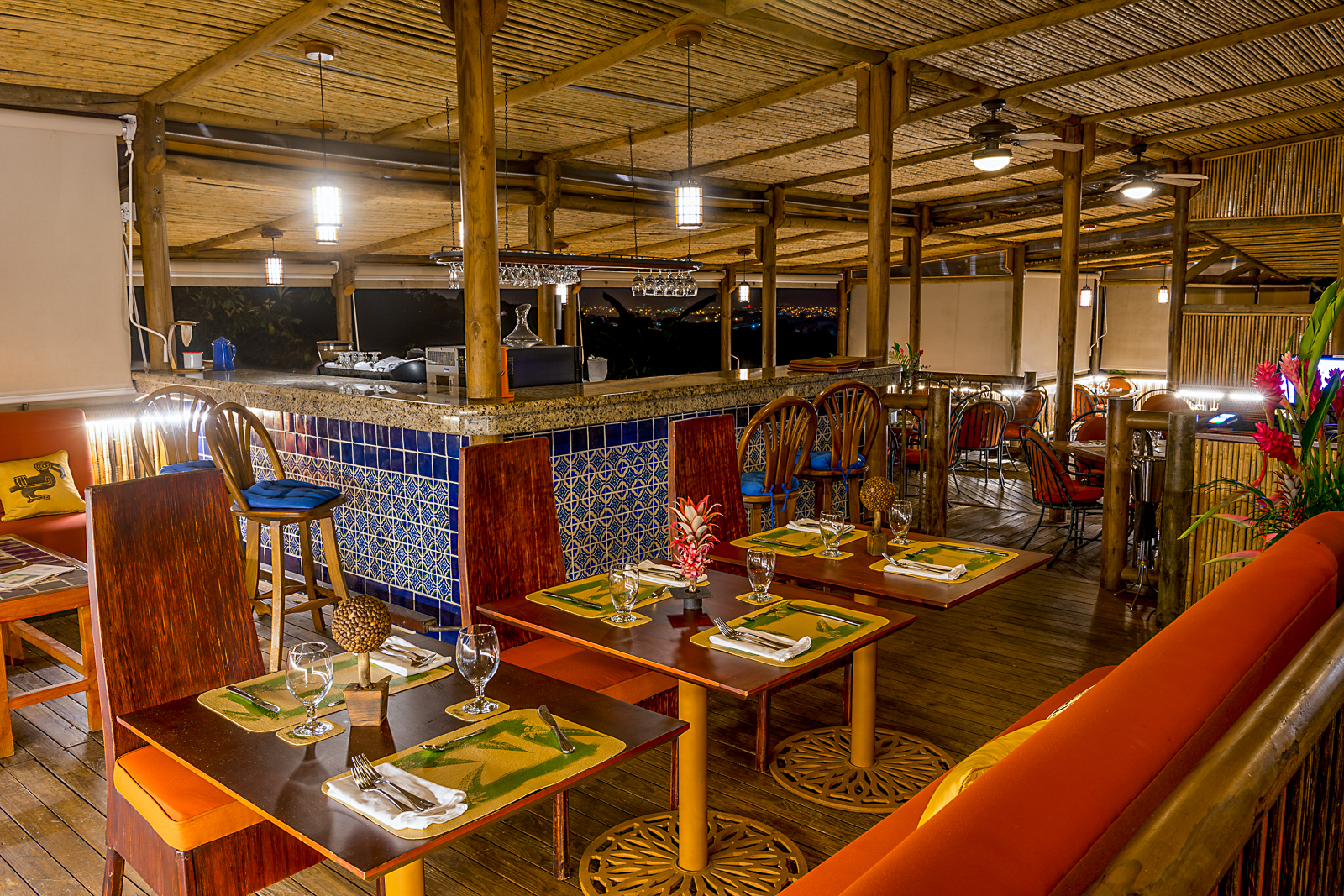 Restaurant and bar at Finca Rosa Blanca